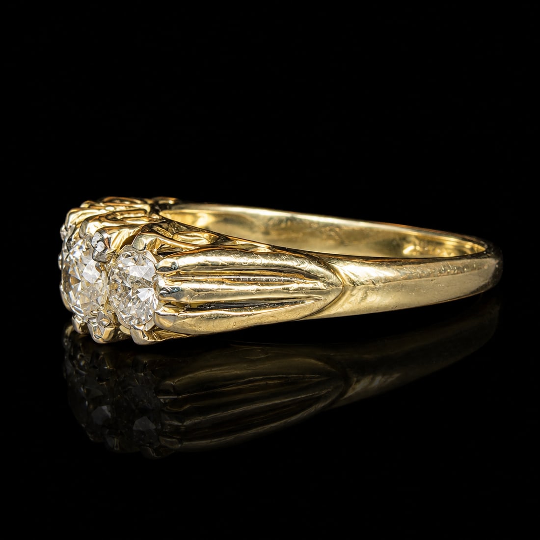 ANTIQUE 5-STONE DIAMOND RING: ANTIQUE 5-STONE DIAMOND RING,5.8 grams, testing high carat gold.Bright and lively old cut diamonds, totalling approx. 2 ct.Size N 1/2.