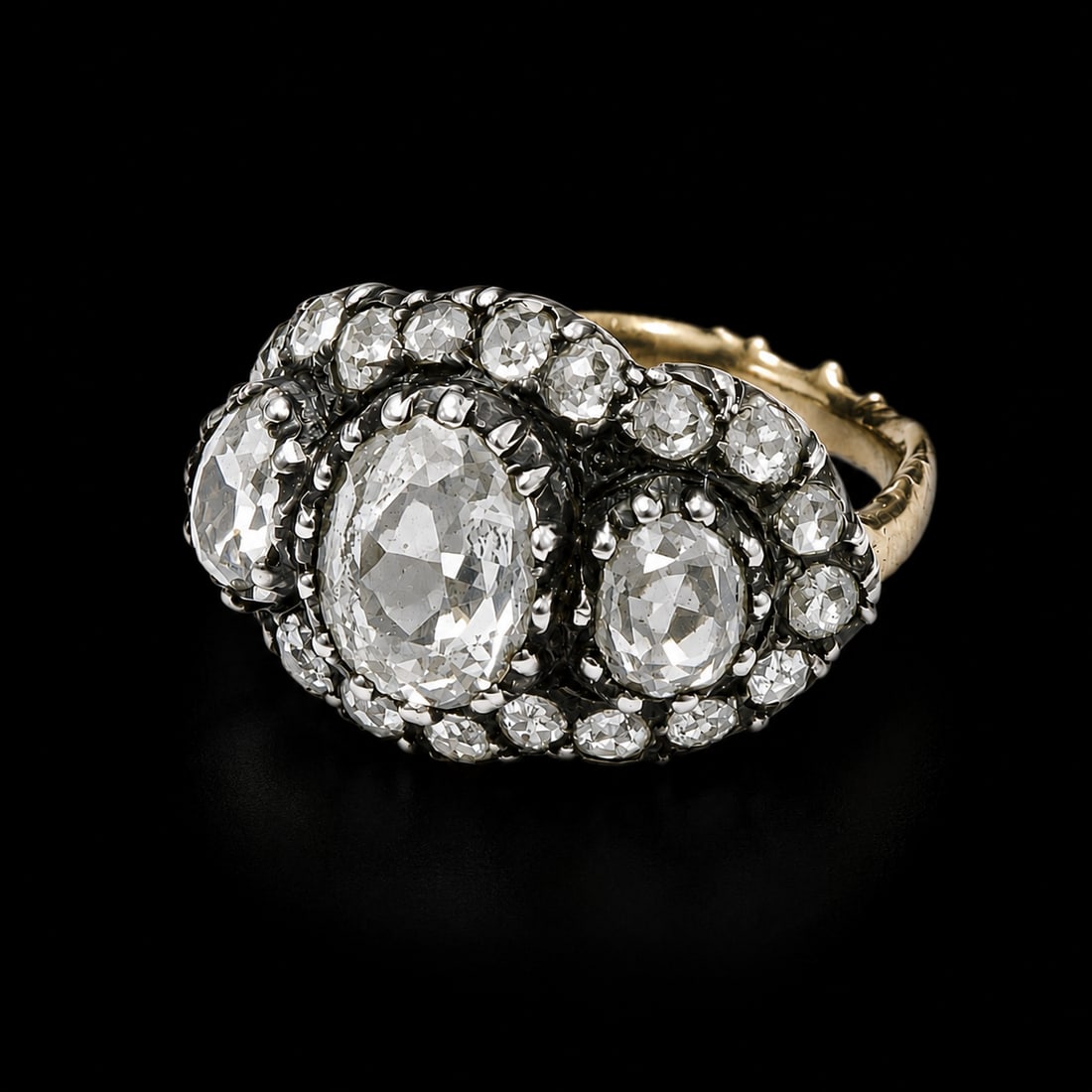 ANTIQUE DIAMOND CLUSTER RING (1 of 1)
