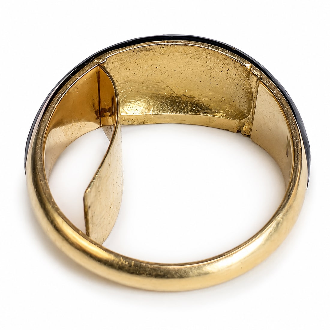 RARE ANTIQUE HIDDEN COMPARTMENT ENAMEL RING,: RARE ANTIQUE HIDDEN COMPARTMENT ENAMEL RING,4.8 grams, testing 18 ct. gold.The Decorated with a white enamel cross and blue enamel shoulders.The back of the head with a hidden compartment.Size J.