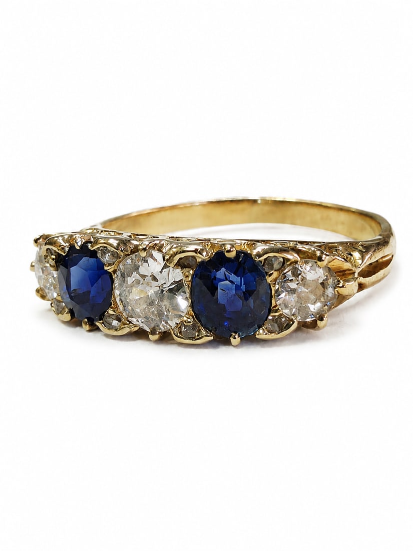 ANTIQUE SAPPHIRE AND DIAMOND 5-STONE RING,: ANTIQUE SAPPHIRE AND DIAMOND 5-STONE RING,3,1 grams, testing 18 ct. gold.Rich and vibrant sapphires.Diamonds bright and lively.Size K 1/2.
