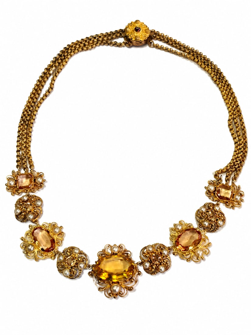 FINE ELEGANT GEORGIAN CITRINE AND PEARL NECKLACE: FINE ELEGANT GEORGIAN CITRINE AND PEARL NECKLACE 47.8 grams high carat gold rich vibrant citrines with no abrasions pearls with great lustre L 40 cm