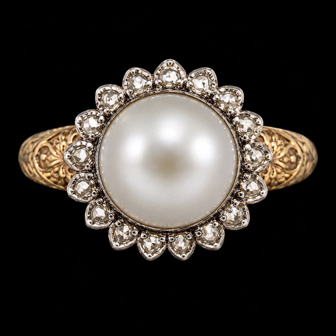 ANTIQUE PEARL AND DIAMOND CLUSTER RING: ANTIQUE PEARL AND DIAMOND CLUSTER RING 5.8 grams high carat gold vibrant pearl with great lustre pearl untested lively diamonds size L