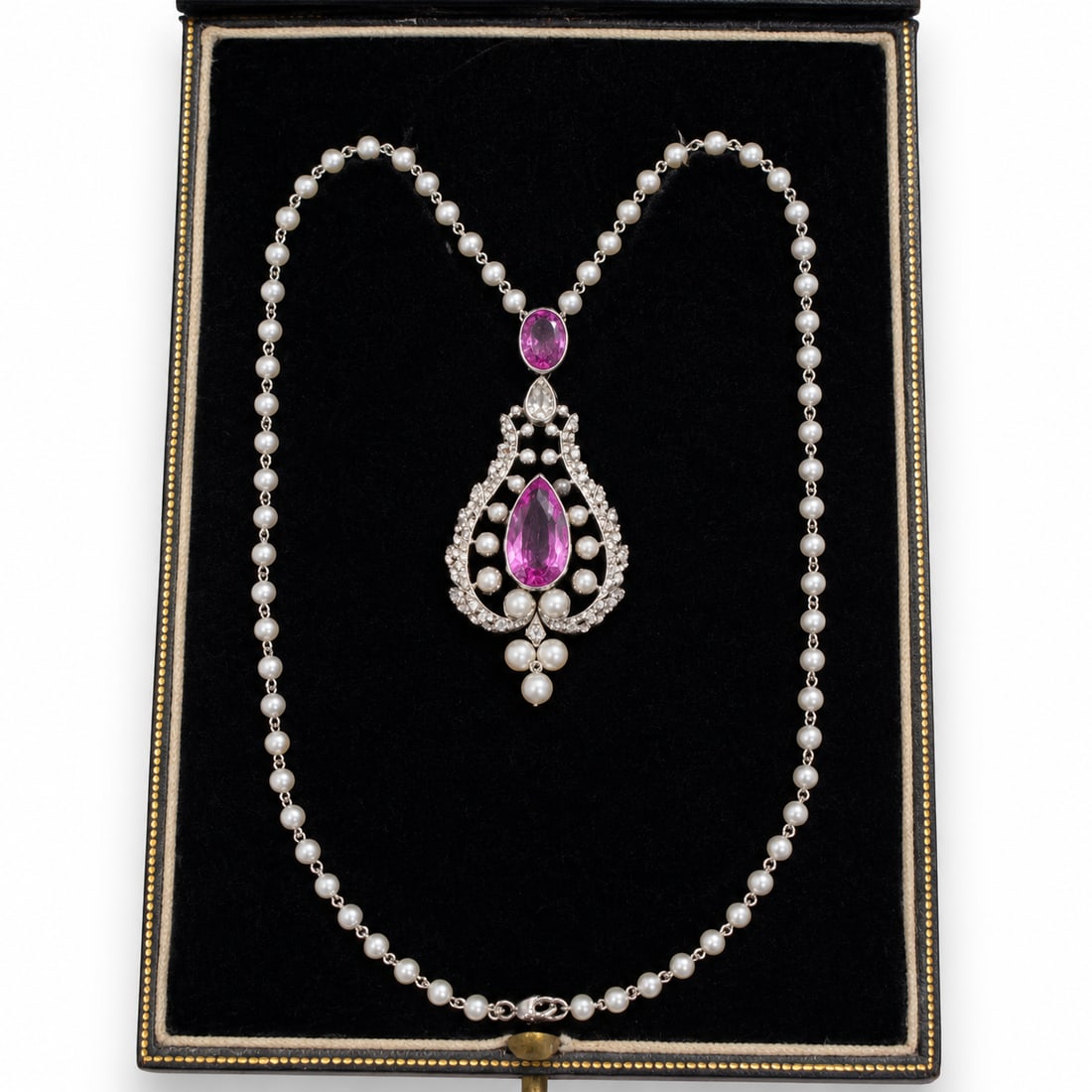 MAGNIFICENT CERTIFICATED NATURAL PINK TOPAZ AND PEARL NECKLACE: MAGNIFICENT CERTIFICATED NATURAL PINK TOPAZ AND PEARL NECKLACE 12.3 grams platinum and high carat gold rich vibrant natural pink topaz with no abrasions approx 5.60 ct. bright lively diamonds well mat