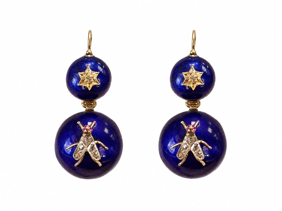 VICTORIAN GOLD ENAMEL, DIAMOND INSECT EARRINGS: VICTORIAN GOLD ENAMEL, DIAMOND INSECT EARRINGS 12.1 grams enamel in good condition L 3.9 cm