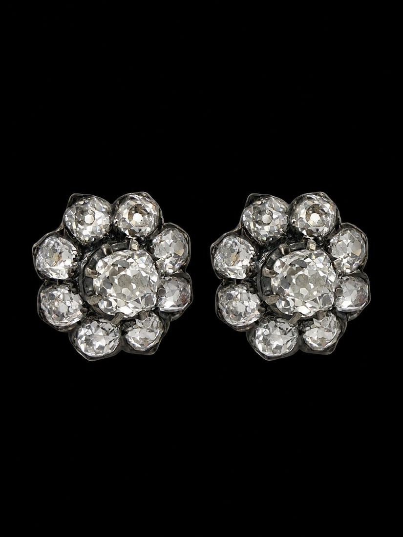 FANTASTIC PAIR OF ANTIQUE DIAMOND STUD EARRINGS: FANTASTIC PAIR OF ANTIQUE DIAMOND STUD EARRINGS 2.8 grams bright lively old cut diamonds approx 4.20 ct in excellent condition fine craftsmanship L 1.3 cm