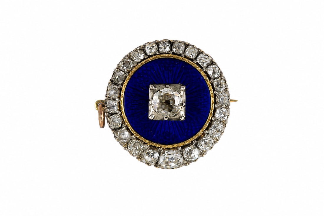 GEORGIAN DIAMOND AND ENAMEL BROOCH/PENDANT: GEORGIAN DIAMOND AND ENAMEL BROOCH/PENDANT 7.8 grams bright lively old cut diamonds approx 3 ct in great condition diameter 2.4 cm