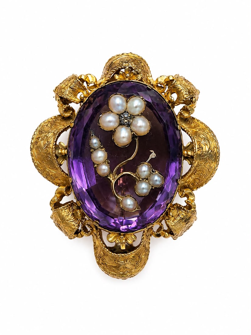 VICTORIAN AMETHYST PEARL AND DIAMOND BROOCH: VICTORIAN AMETHYST PEARL AND DIAMOND BROOCH,13,5 grams testing 15 ct. gold.Rich and vibrant amethyst.Lovely pearl and diamond floral applique.L. 4.1 cm.