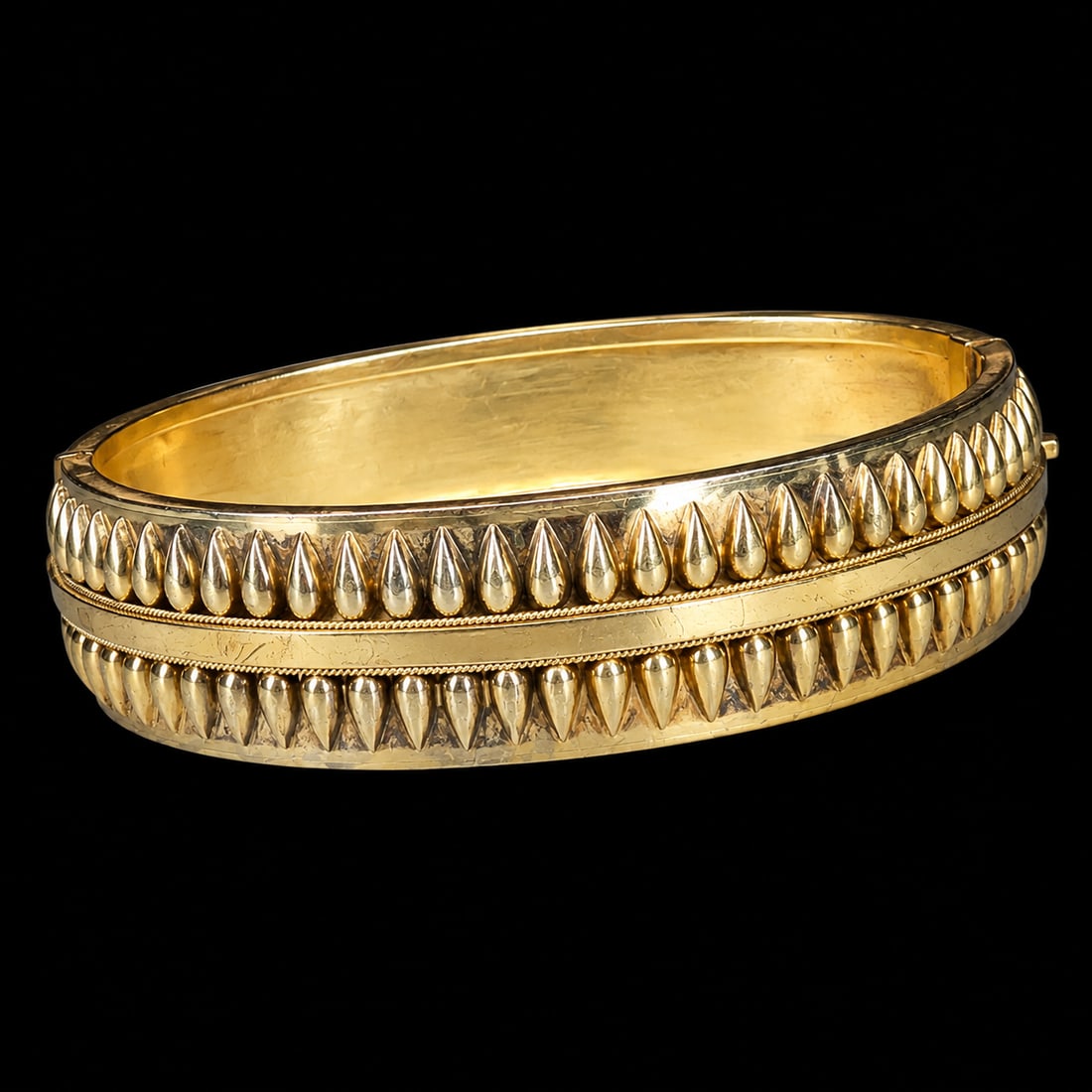 ANTIQUE ETRUSCAN REVIVAL BANGLE (1 of 1)