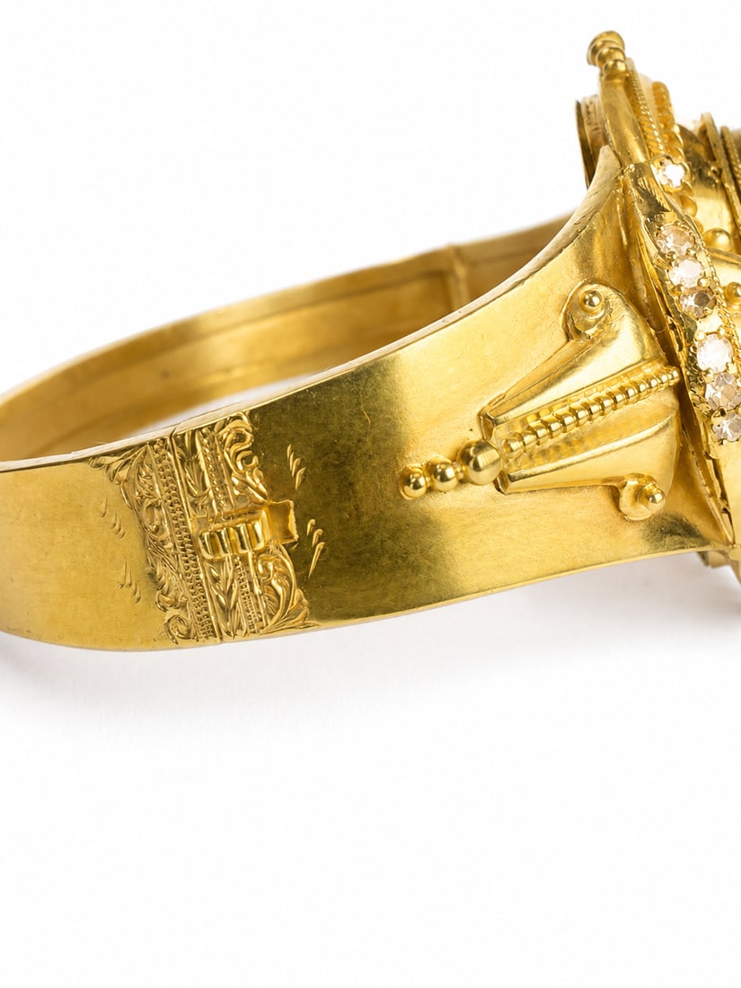 ETRUSCAN RUBY AND PEARL GOLD HINGED BANGLE: ETRUSCAN RUBY AND PEARL GOLD HINGED BANGLE 18.5 grams matching rubies no dents, in great condition inner diameter 6 cm