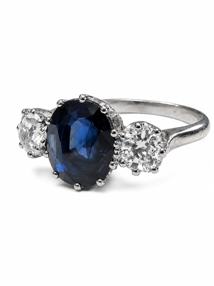 SAPPHIRE AND DIAMOND 3-STONE RING (1 of 1)