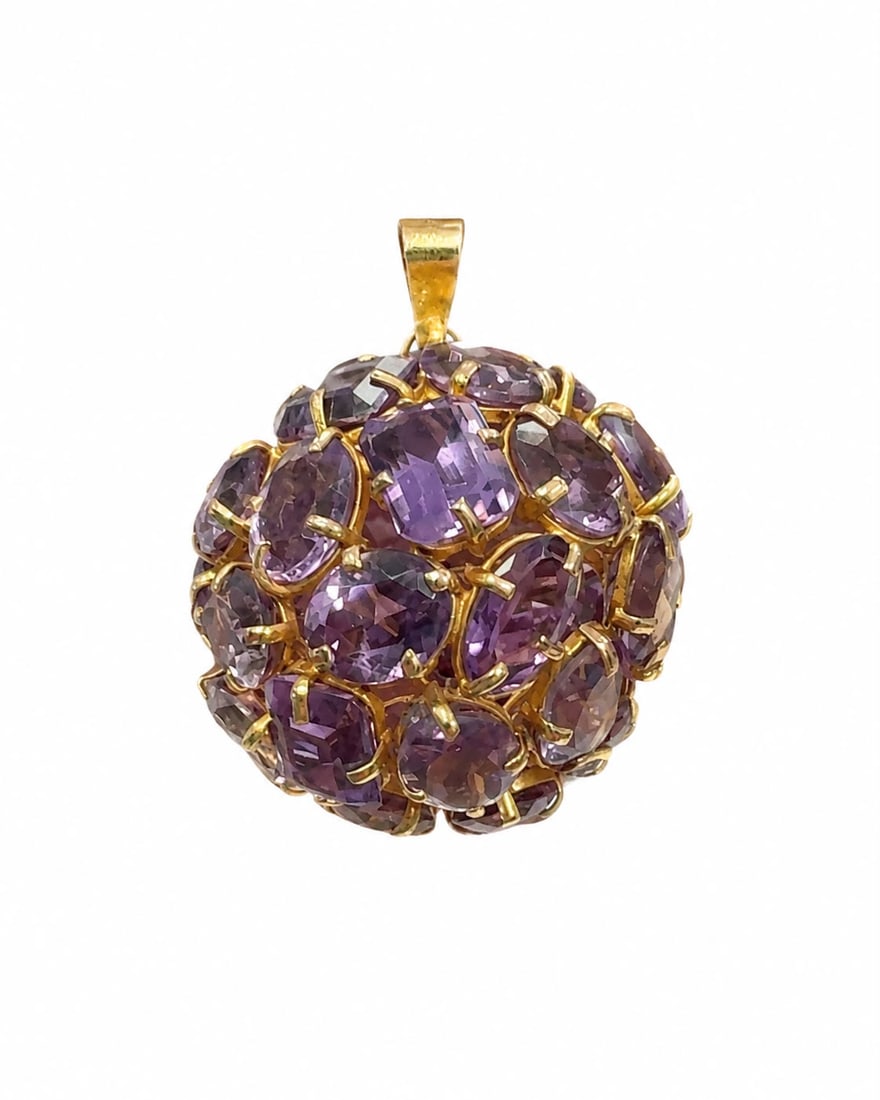 LARGE RETRO SPUTNIK AMETHYST BALL PENDANT: LARGE RETRO SPUTNIK AMETHYST BALL PENDANT,27.7 grams, testing high carat gold.Rich and vibrant amethyst.L. pendant 4.5 cm.