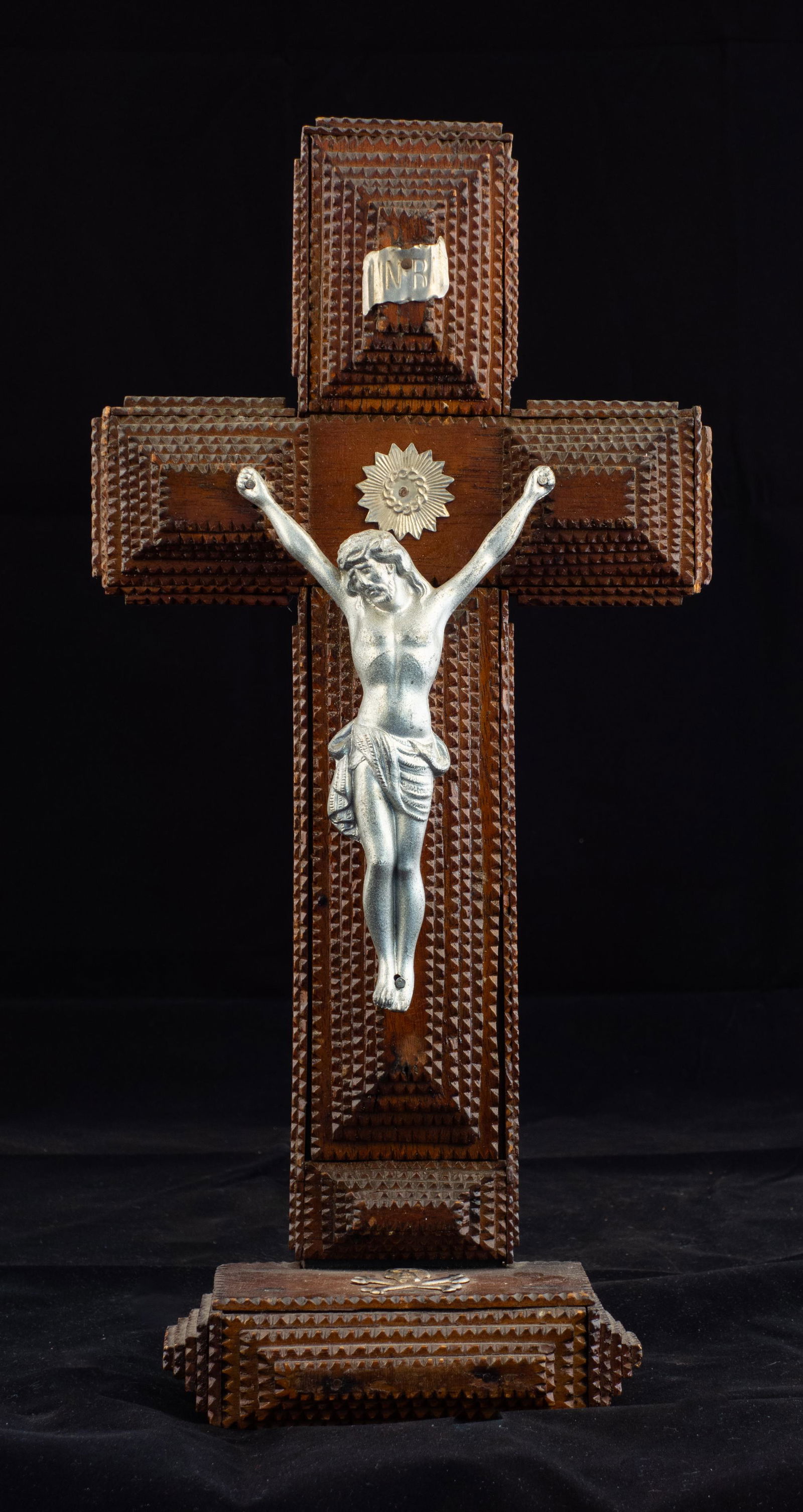 Antique Tramp Art Crucifix (1 of 3)