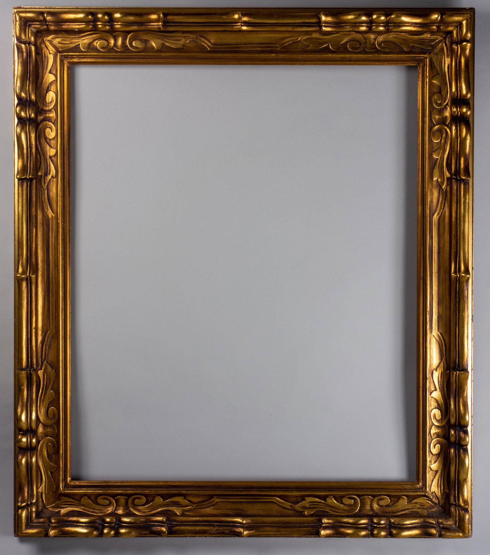 Newcomb Macklin Style Gilt Frame (1 of 4)
