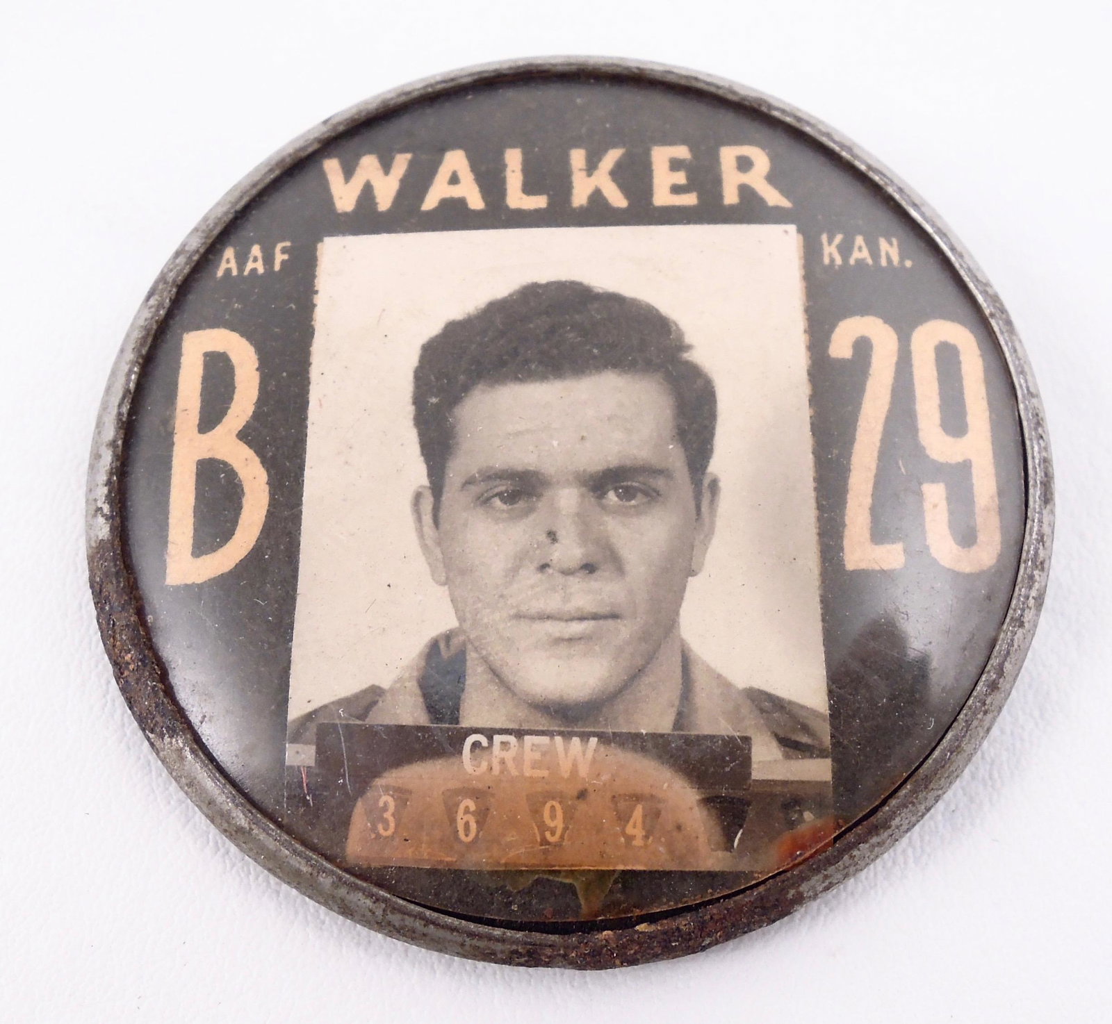 Early Airman's Badge: Walker AAF KAN B29 Crew 3694. Picture Badge