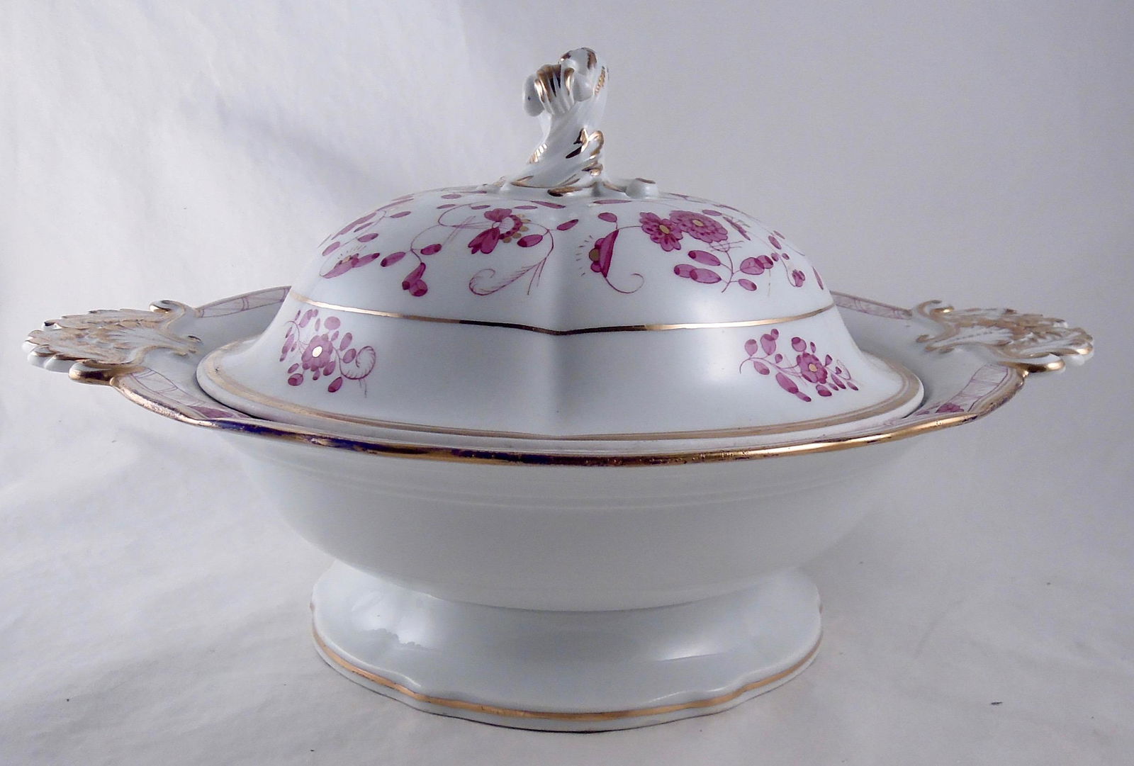 Meissen Indian Flower Covered Vegetable Dish (1 of 6)