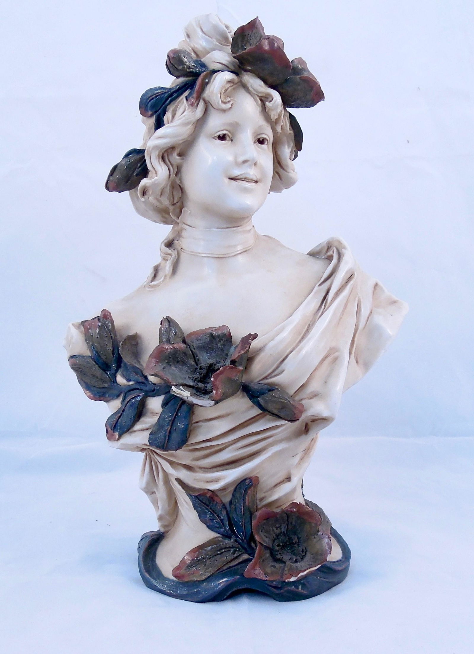 Large Royal Dux Bust (1 of 10)