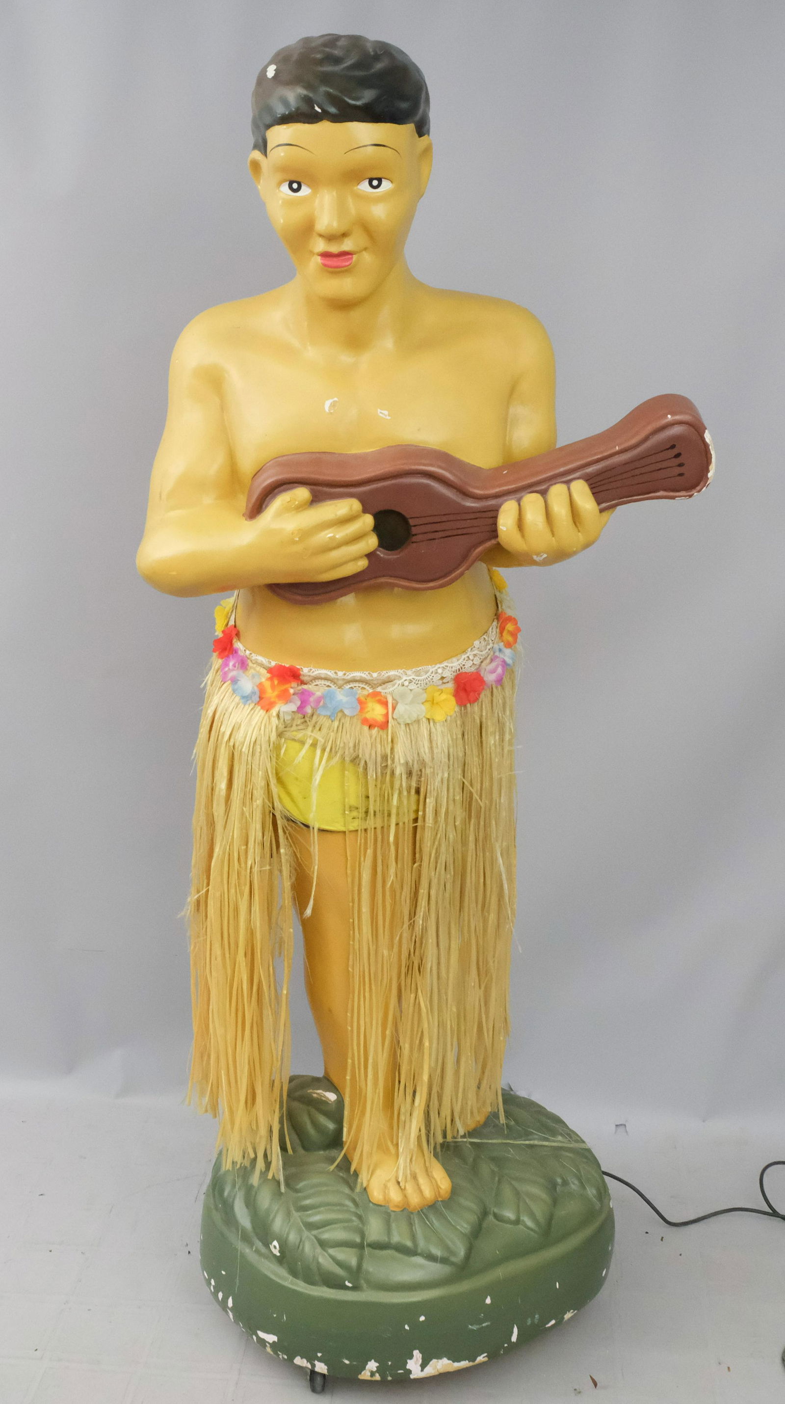 Vintage Hawaiian Tiki Bar Musician Automaton (1 of 6)