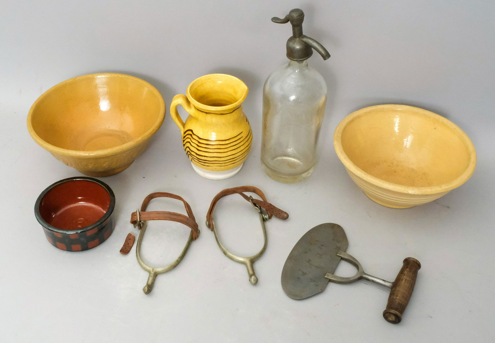 Group of Antique American Country Collectibles (1 of 7)