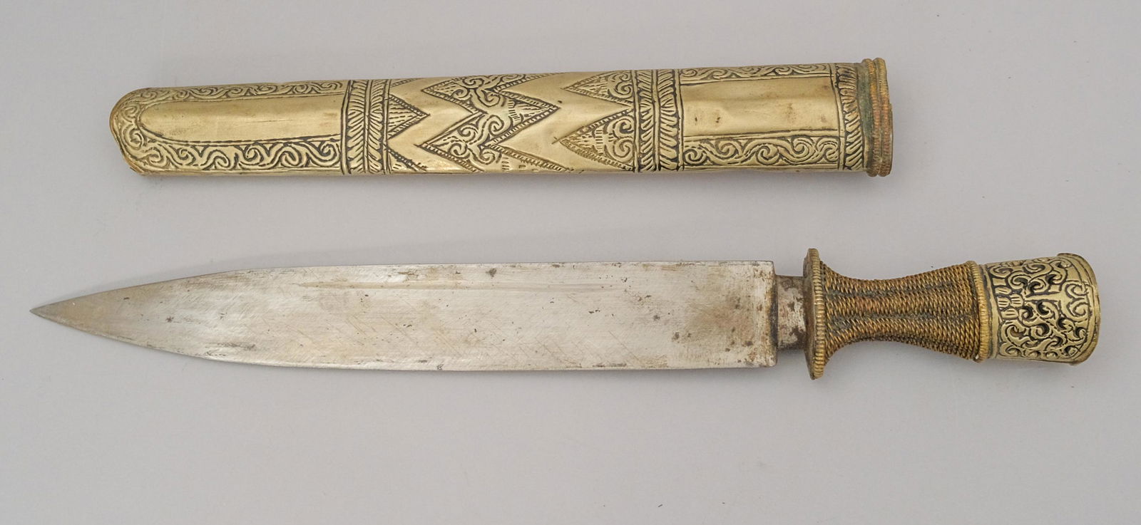 Far Eastern Antique Dagger (1 of 9)