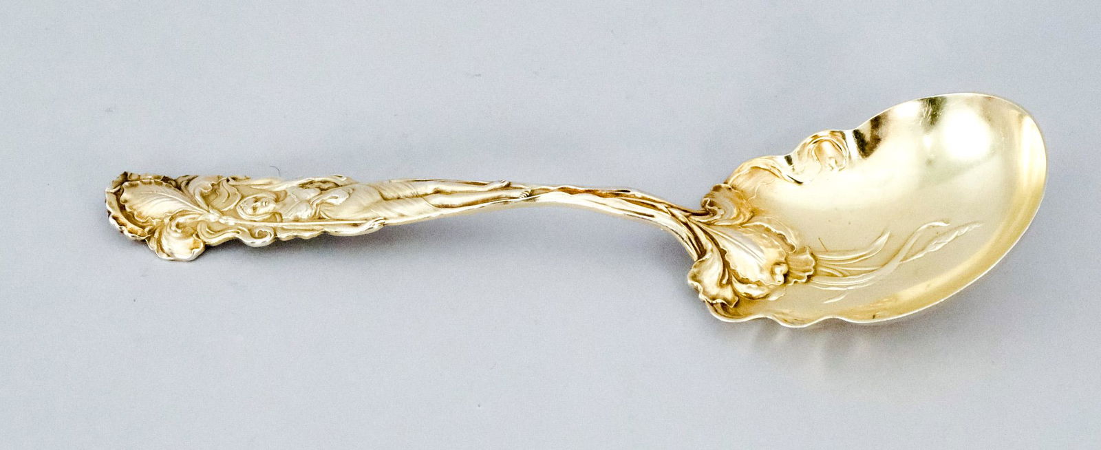 Alvin Raphael Pattern Sterling Silver Berry Spoon (1 of 6)