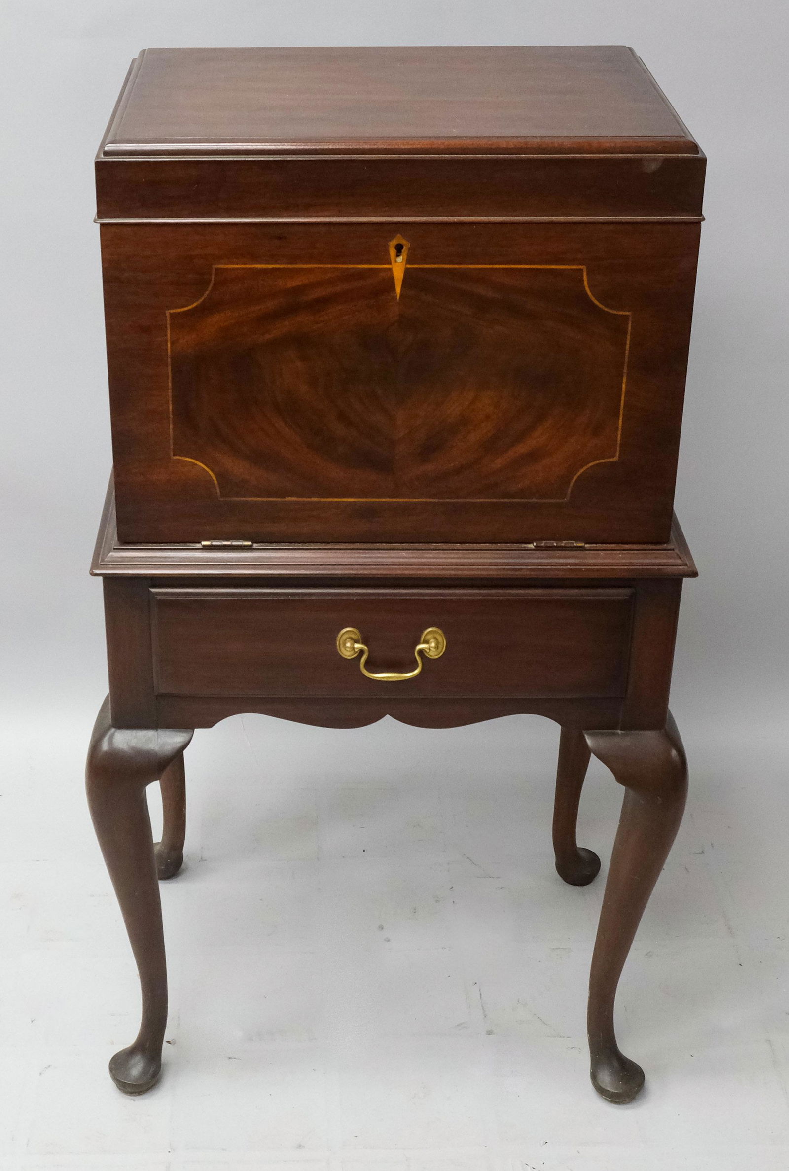 Henkel Harris Mahogany Silverware Chest (1 of 10)