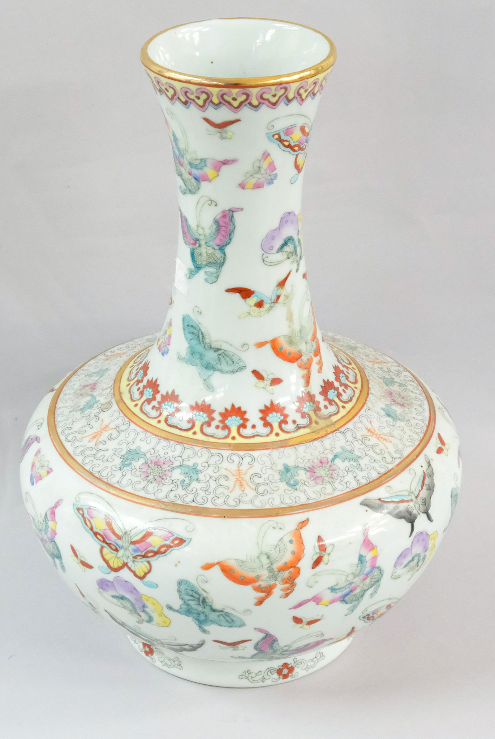 Large Chinese Porcelain Vase with Butterflies (1 of 5)