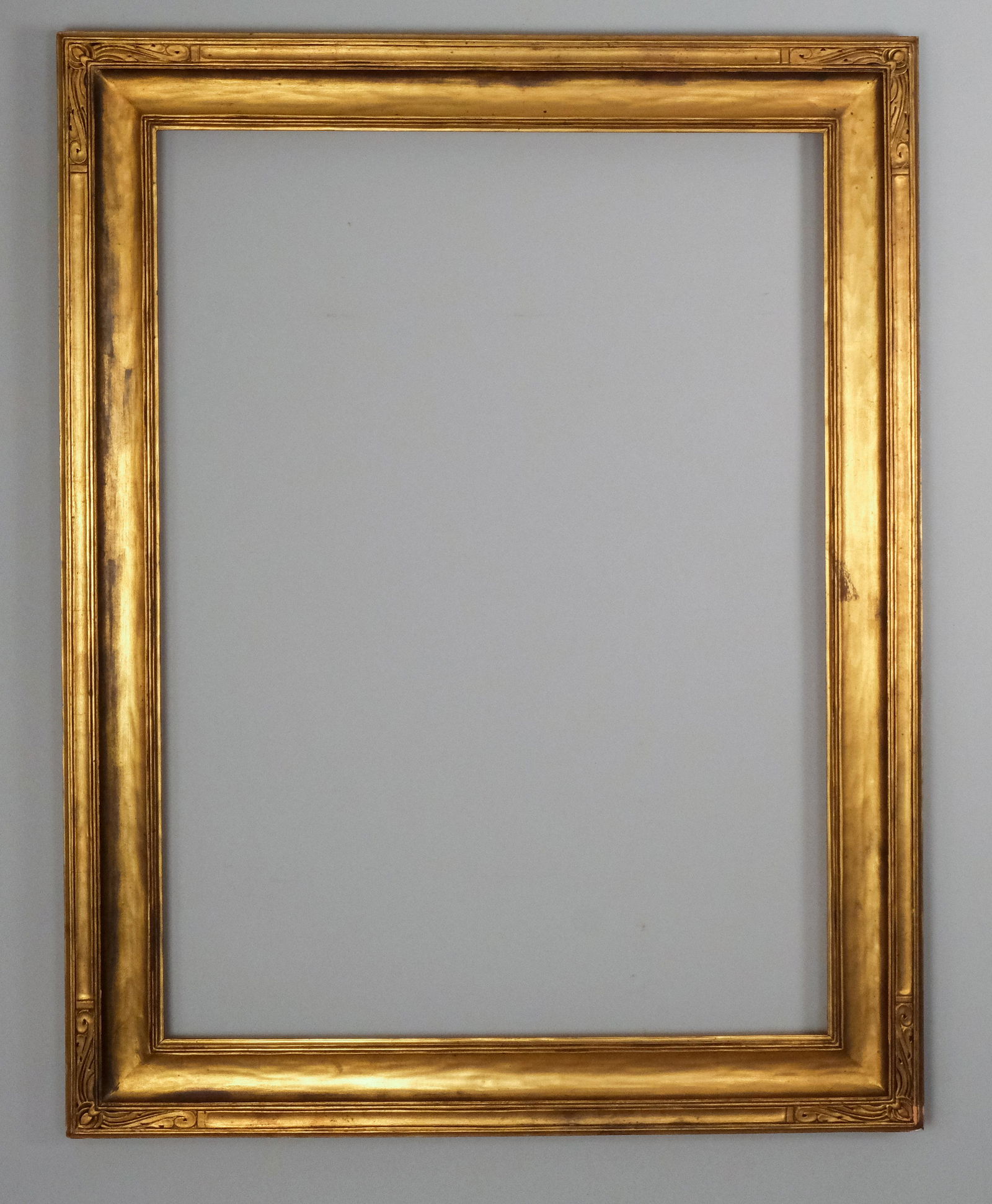 Newcomb Macklin Gilt Frame (1 of 5)