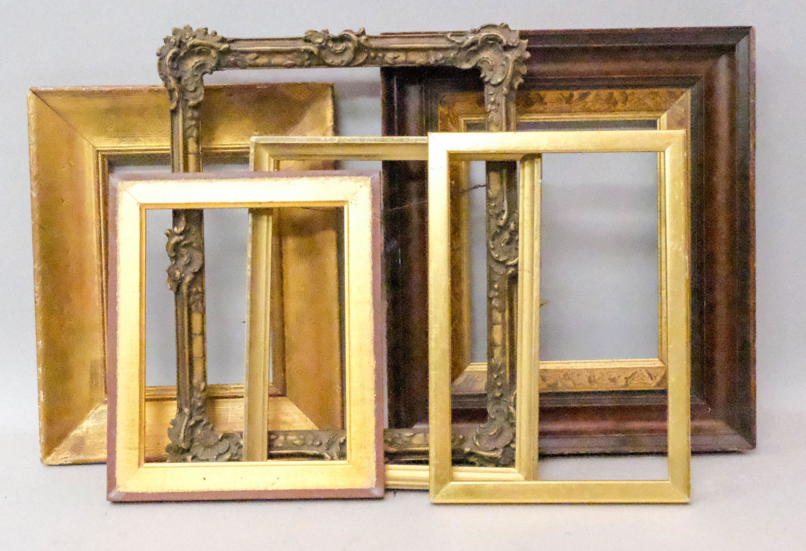 Lot of 6 Frames of Various Sizes and Styles (1 of 5)