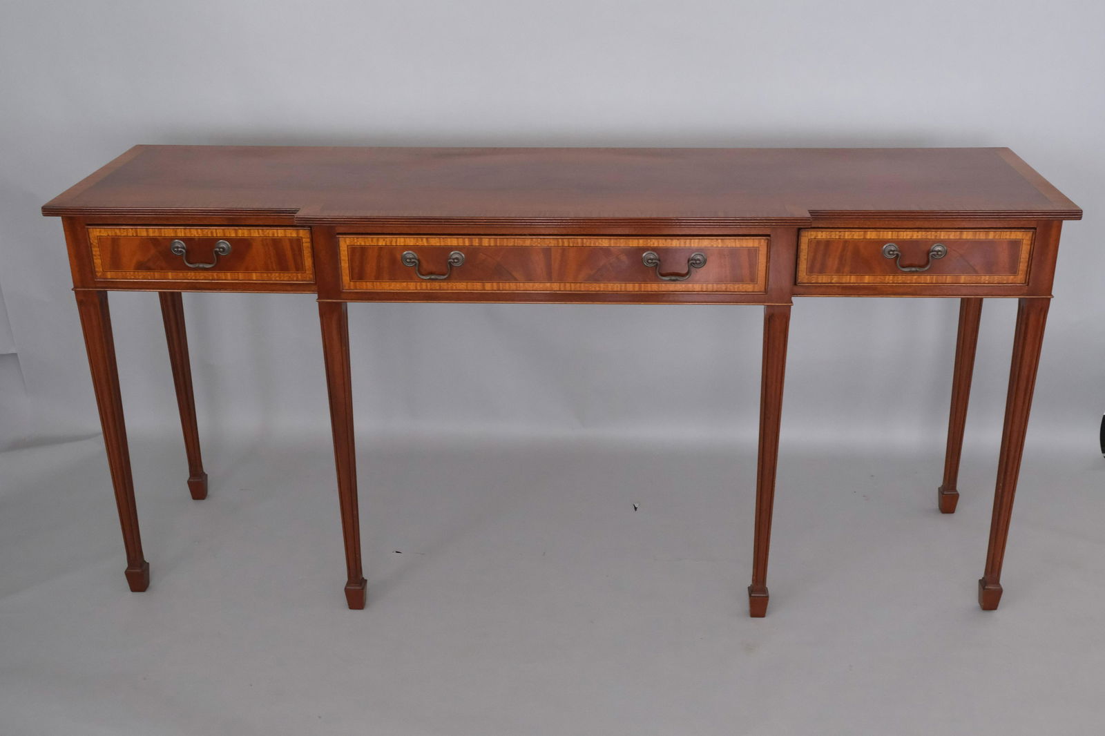 Baker Manor House Hepplewhite Sideboard (1 of 7)