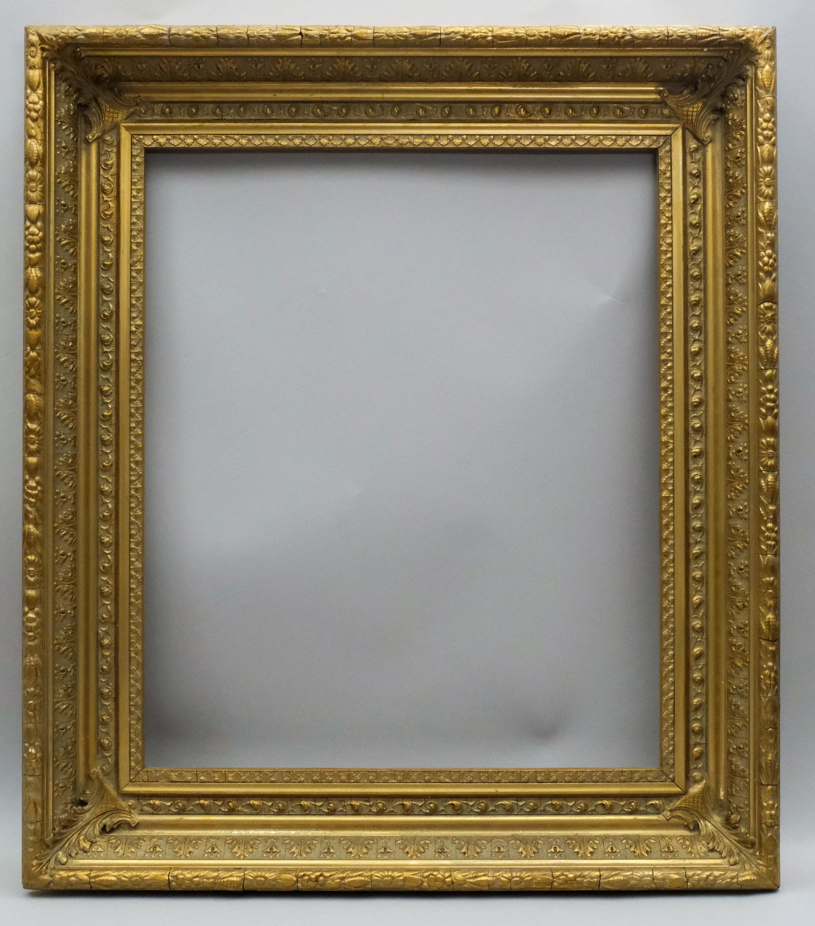 American Giltwood Frame: American, ca. 1800, Hudson River School frame in a great standard size. Rabbet 20" X 24" overall 28" X 32" molding 4 1/4"