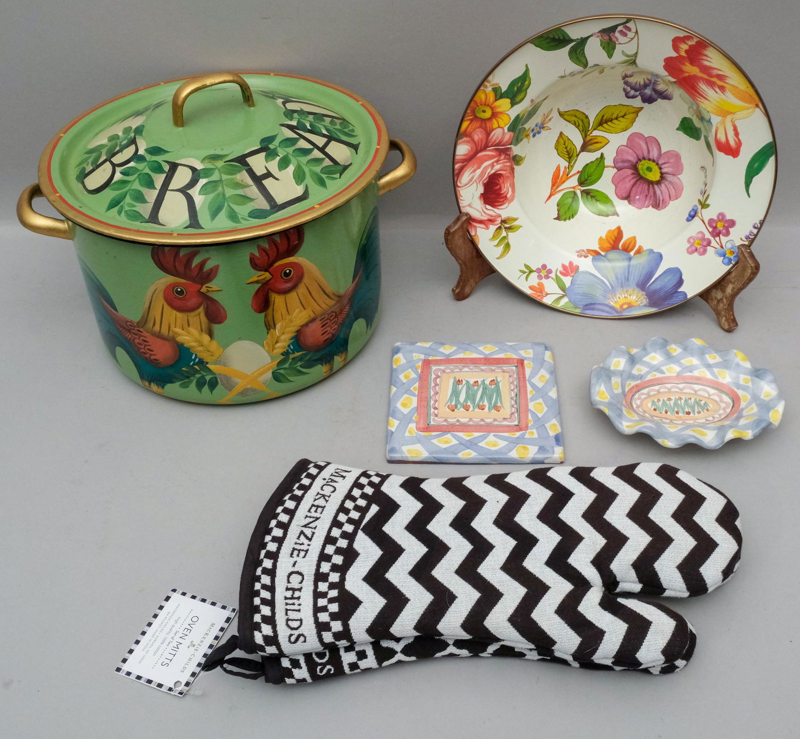 Lot of MacKenzie-Childs & Emma Hunk Dinnerware (1 of 8)