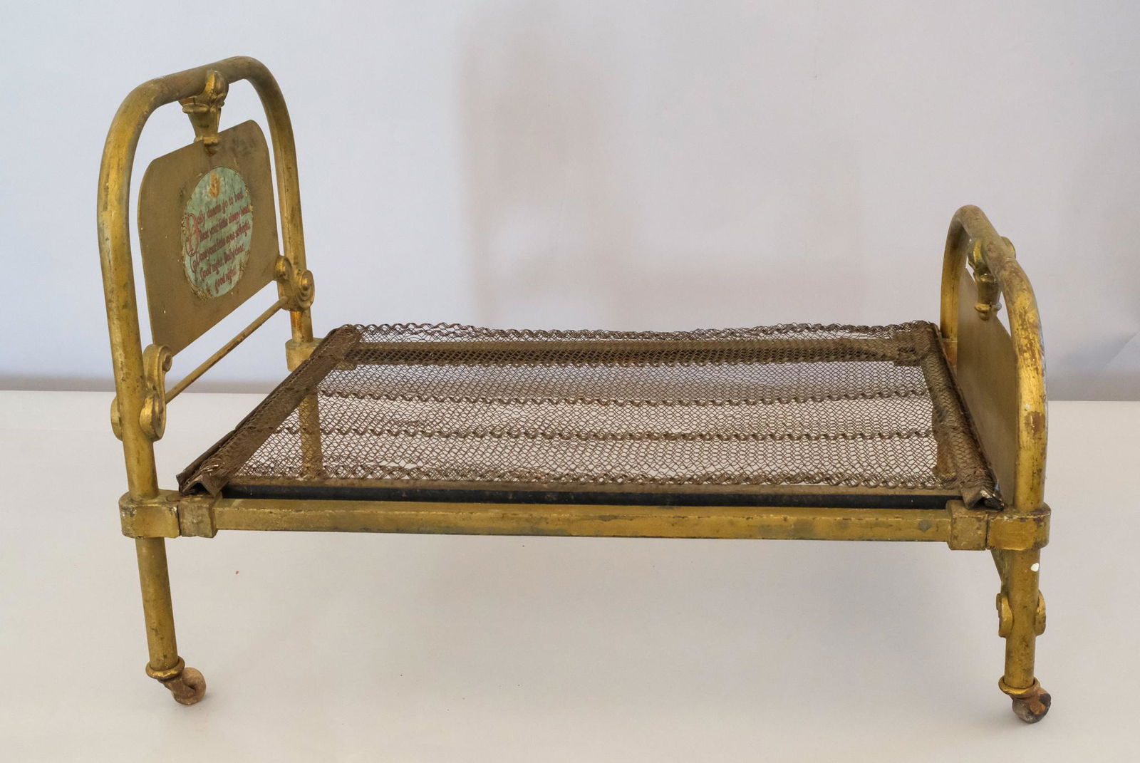 Antique Art Bed Co. Chicago Cast Iron Doll Bed (1 of 9)
