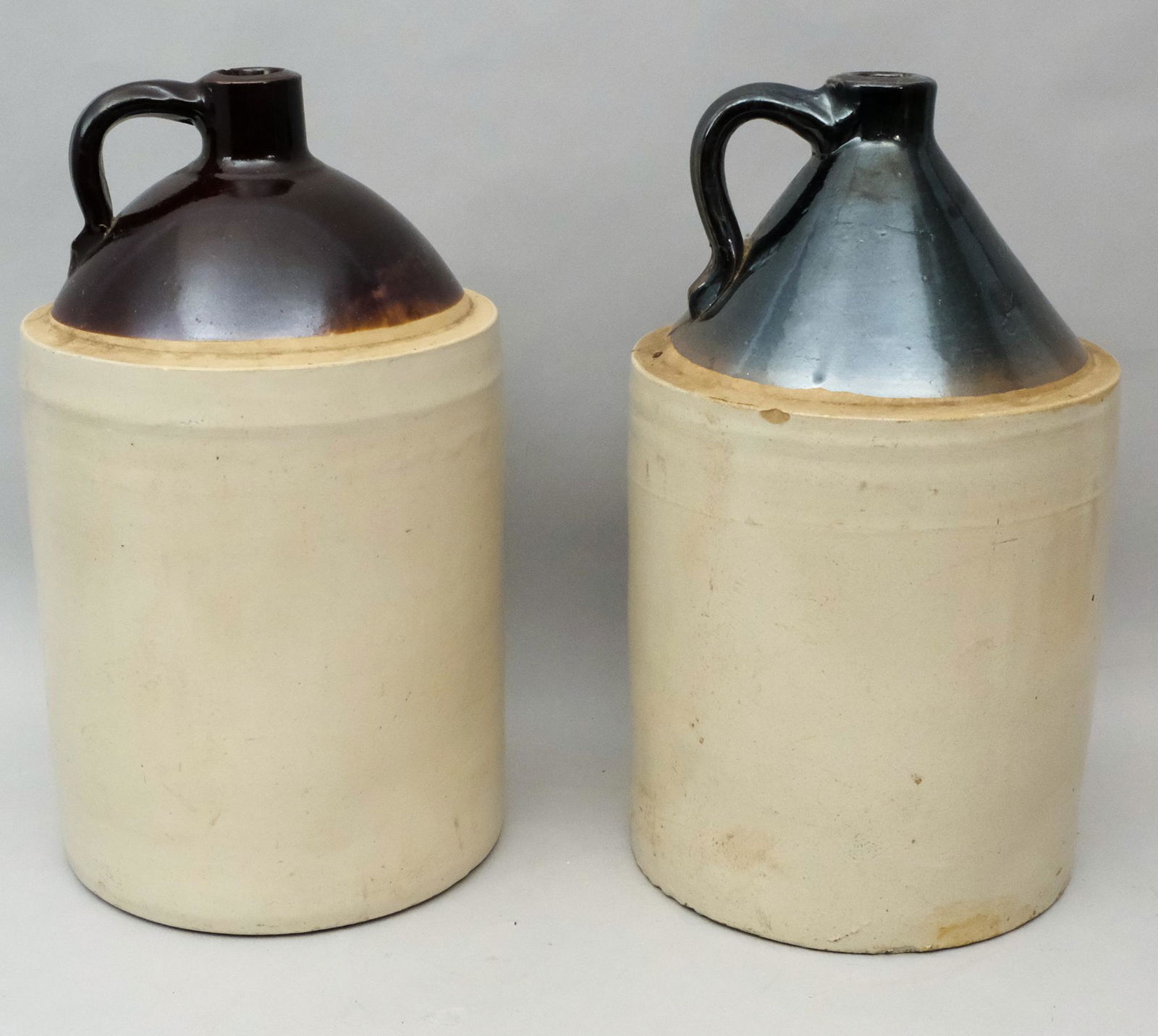 2 Big Brown 5 Gallon Stoneware Jugs (1 of 9)