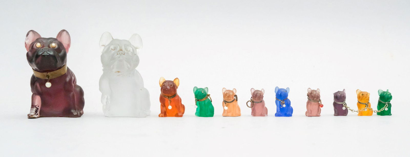 Group of Westmoreland Style Glass Dogs (1 of 6)