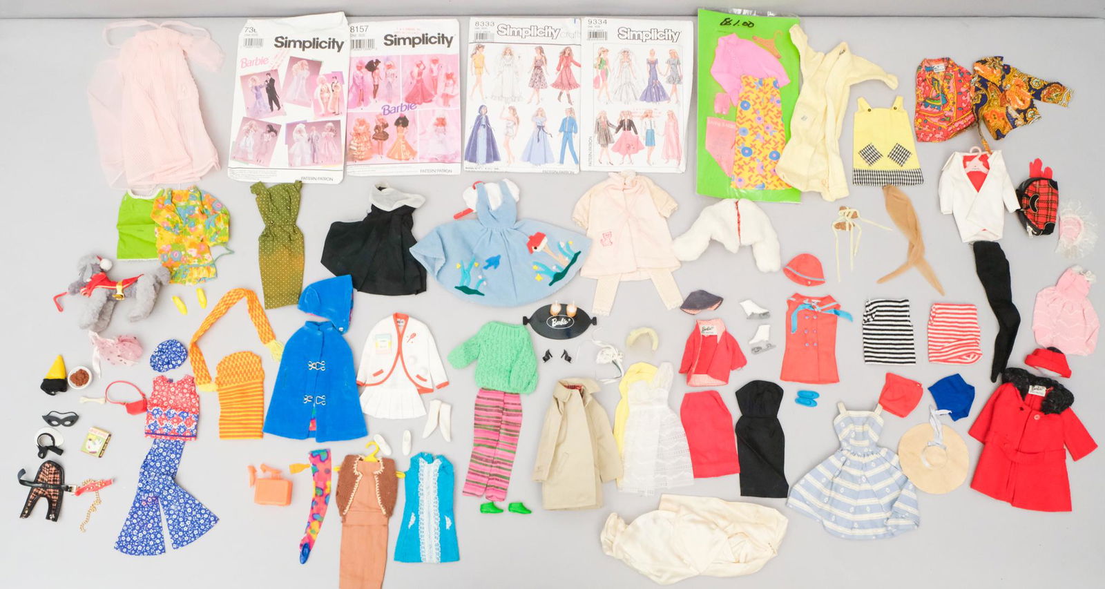 Vintage Doll Clothing and Accessories (1 of 11)
