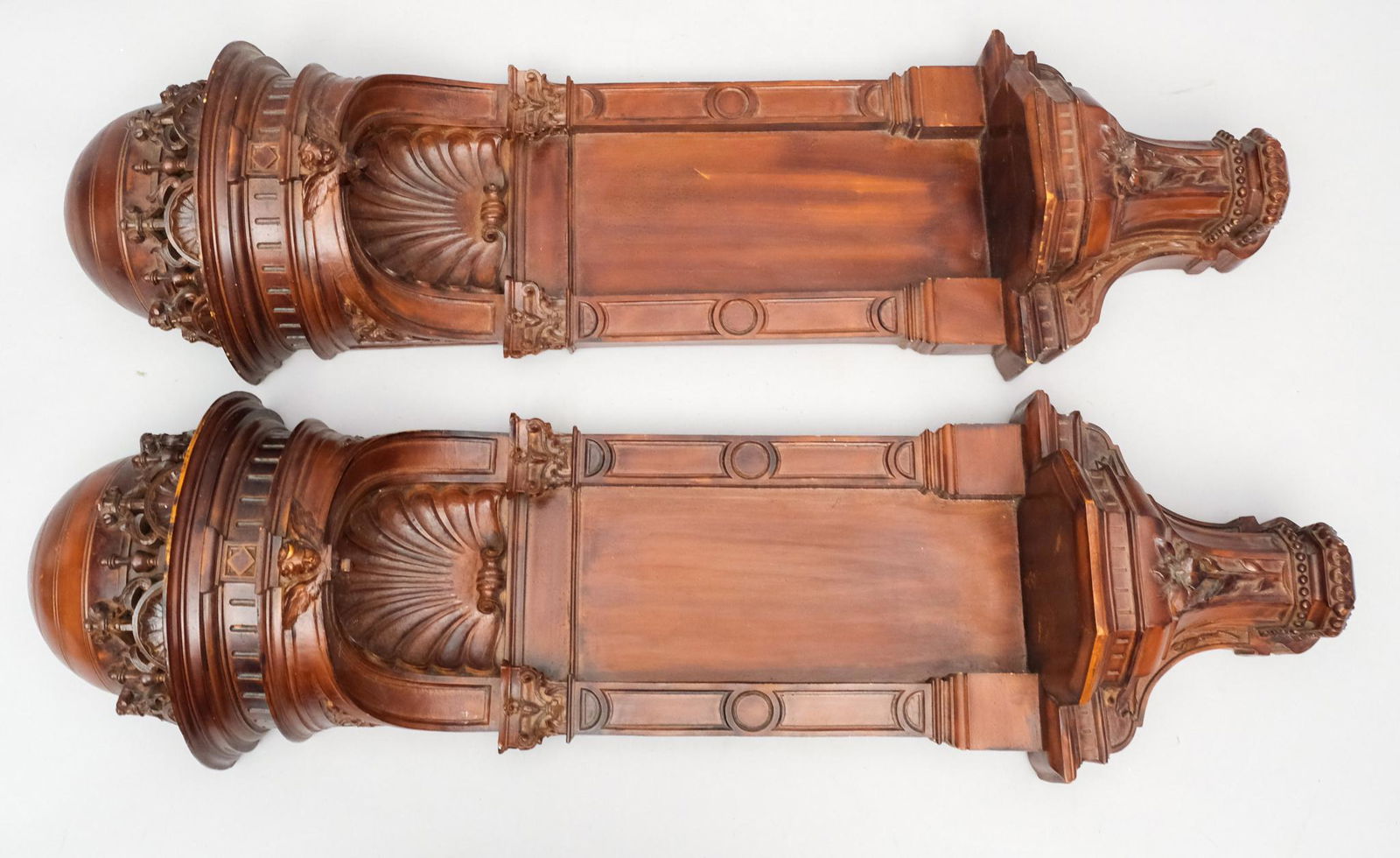 Pair of Design Toscano Resin Cast Alcove Brackets (1 of 9)