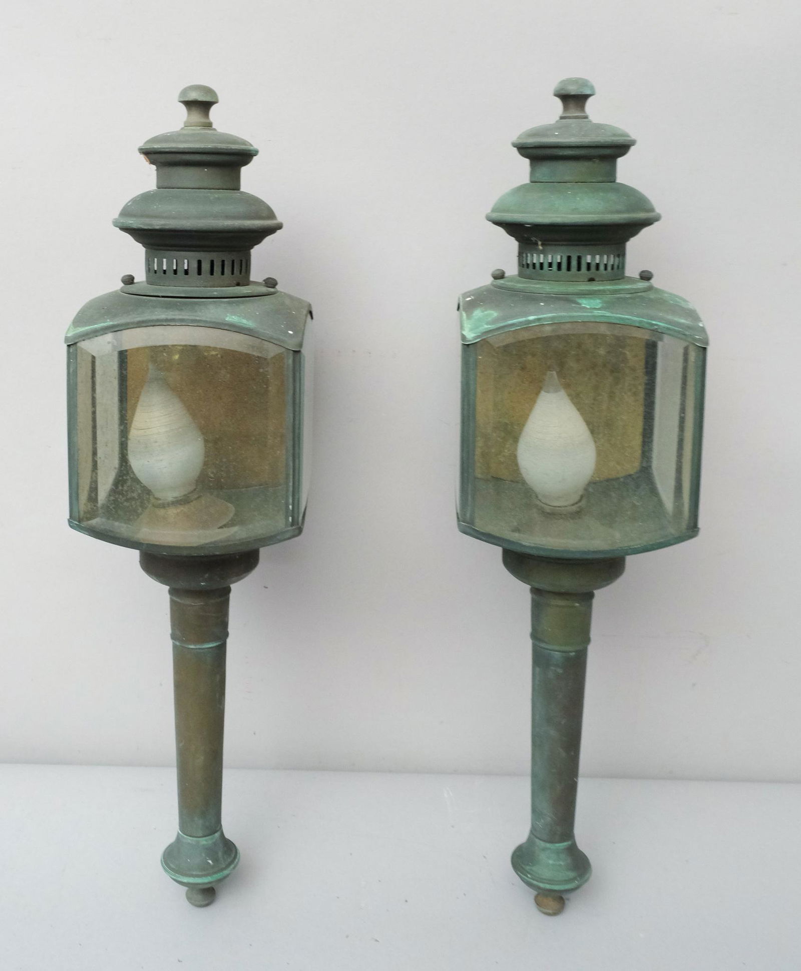 Pair Brass Carriage Lanterns (1 of 10)