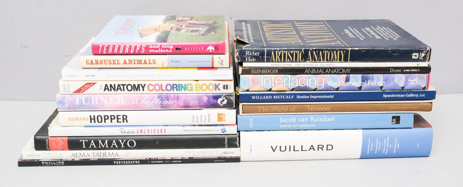 Lot of Illustrated Coffee Table Books (1 of 5)