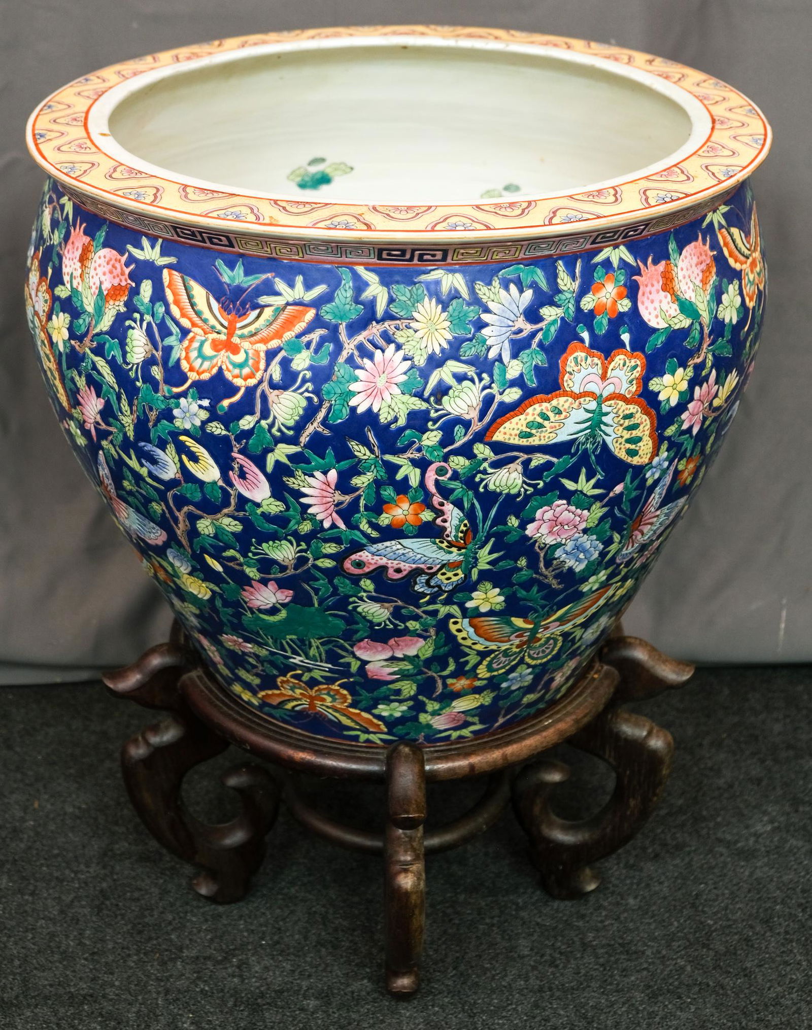 Large Chinese Fish Bowl Planter on Stand (1 of 11)