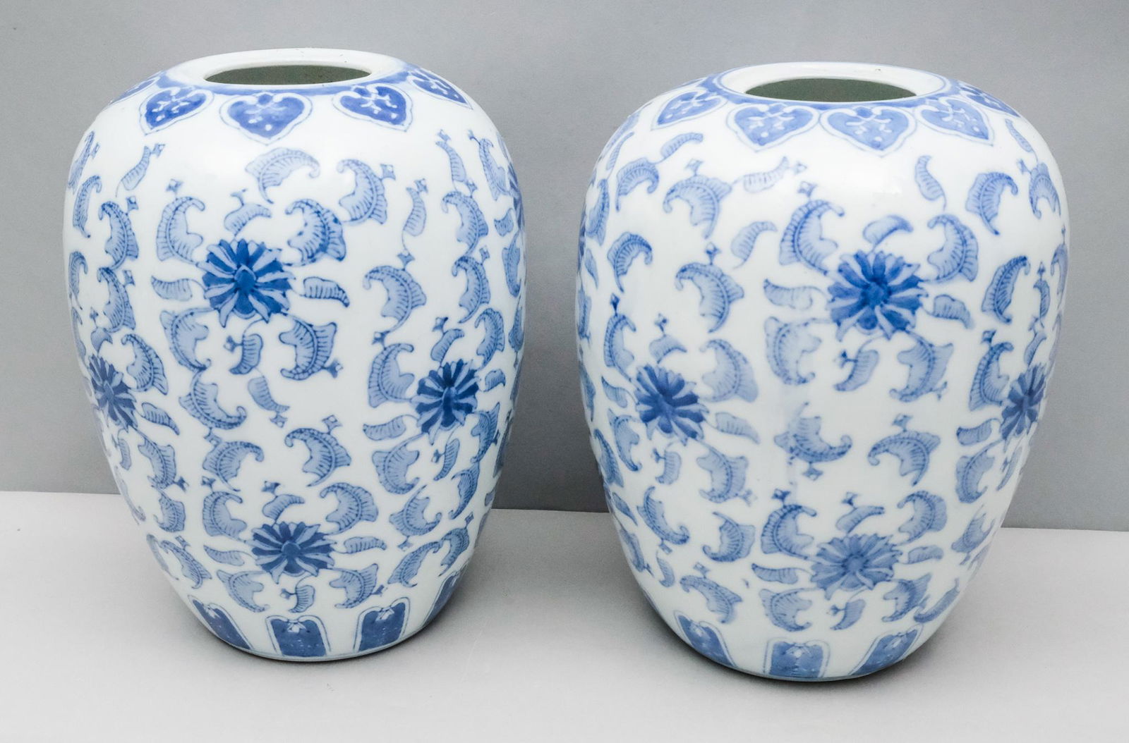 Two Large Chinese Blue & White Porcelain Jars (1 of 7)