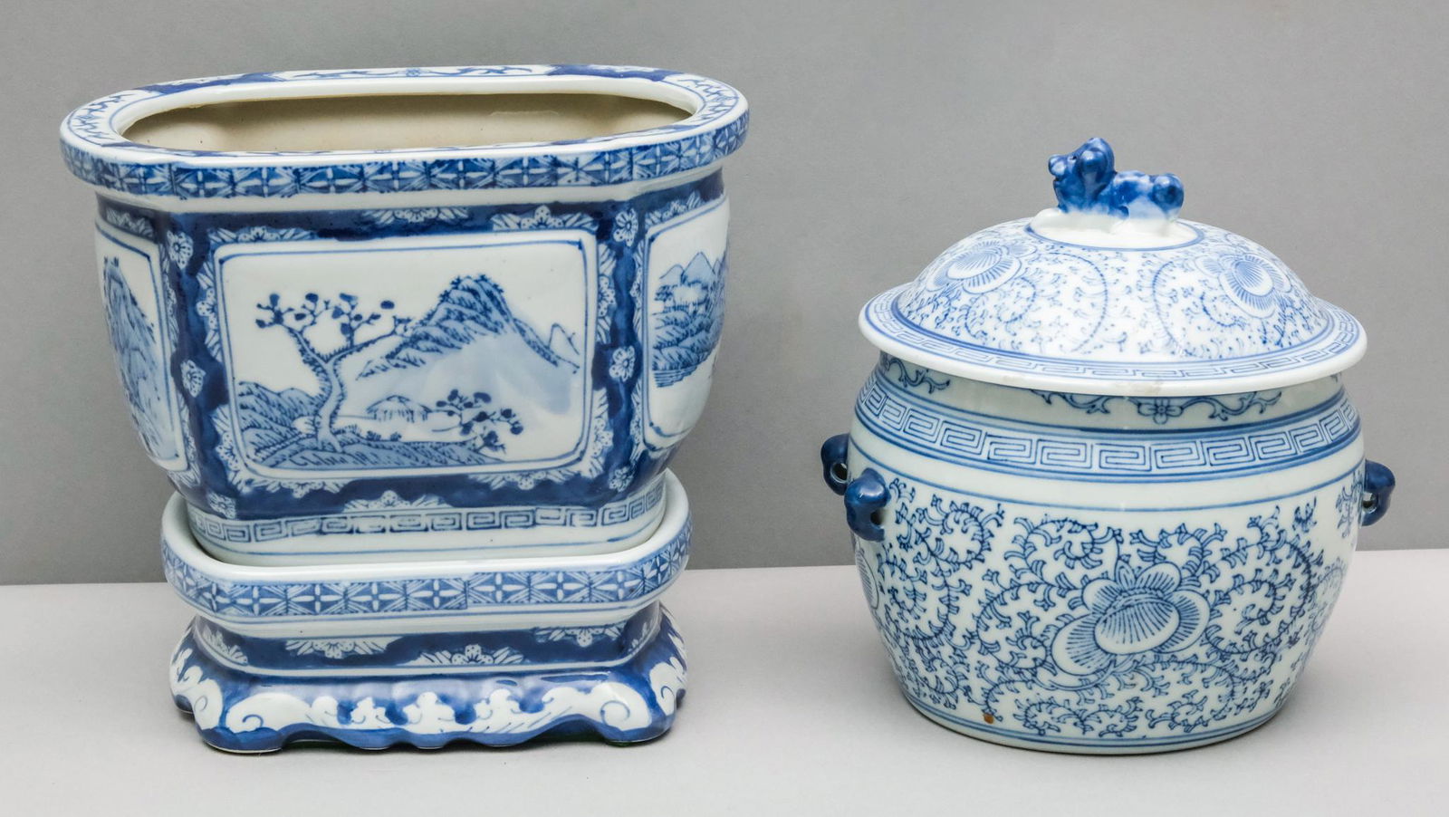 Two Chinese Blue & White Porcelain Vessels (1 of 11)
