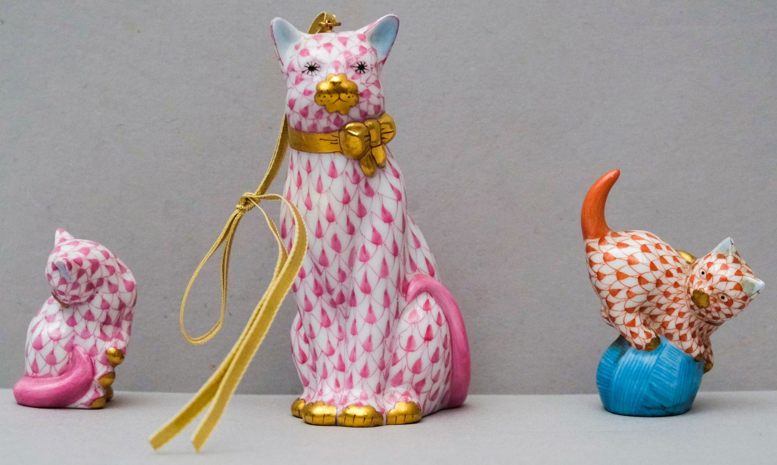 Lot of 3 Herend Pink & Red Fishnet Figurines (1 of 11)