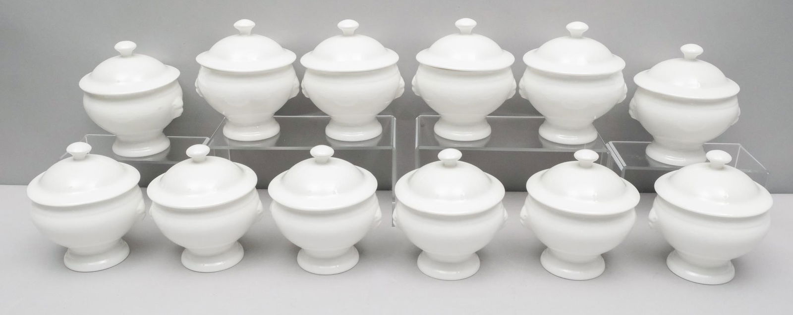12 Lidded Lion's Head Soup Bowls (1 of 10)