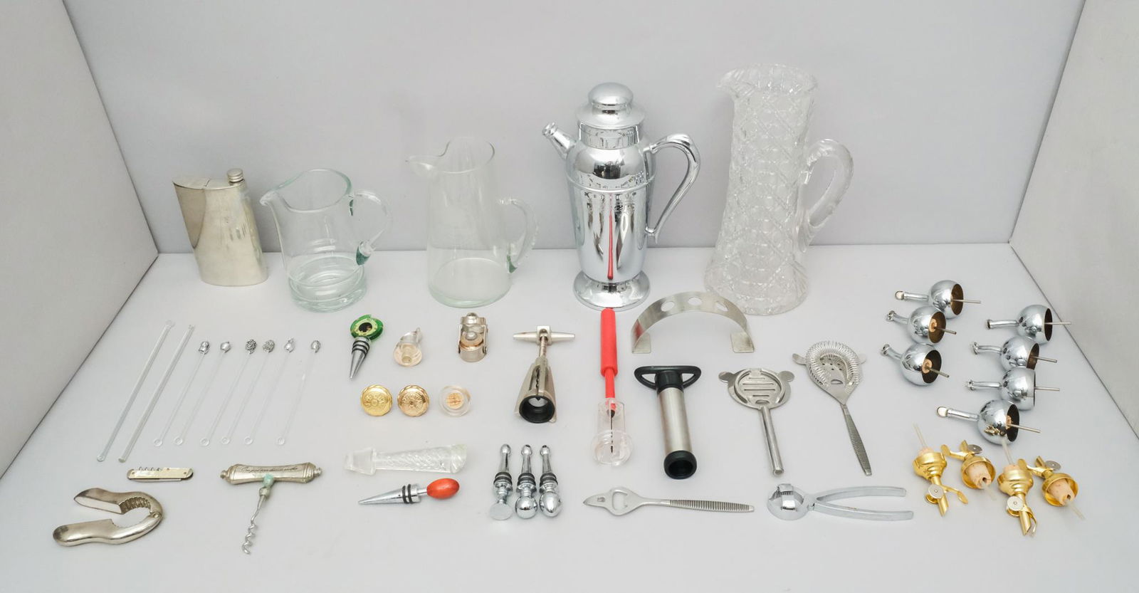 Large Lot of Vintage Barware (1 of 7)