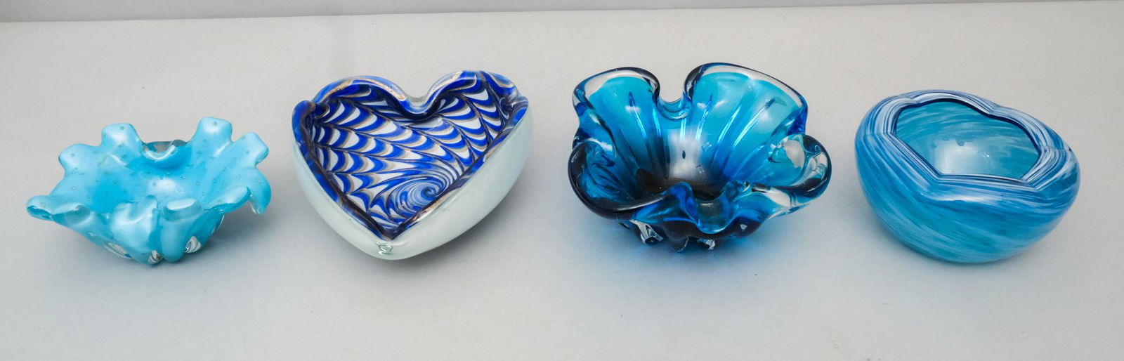 Lot of Blue Art Glass Vide-Poches (1 of 8)