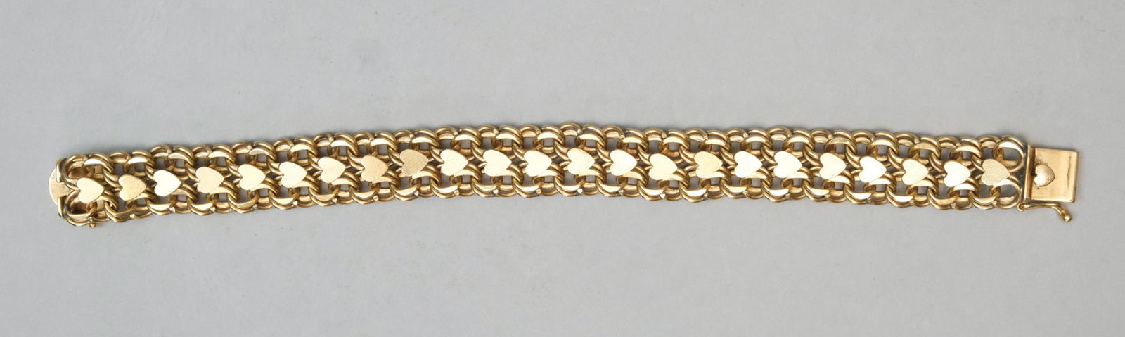 14K Gold Heart Charm Bracelet (1 of 7)