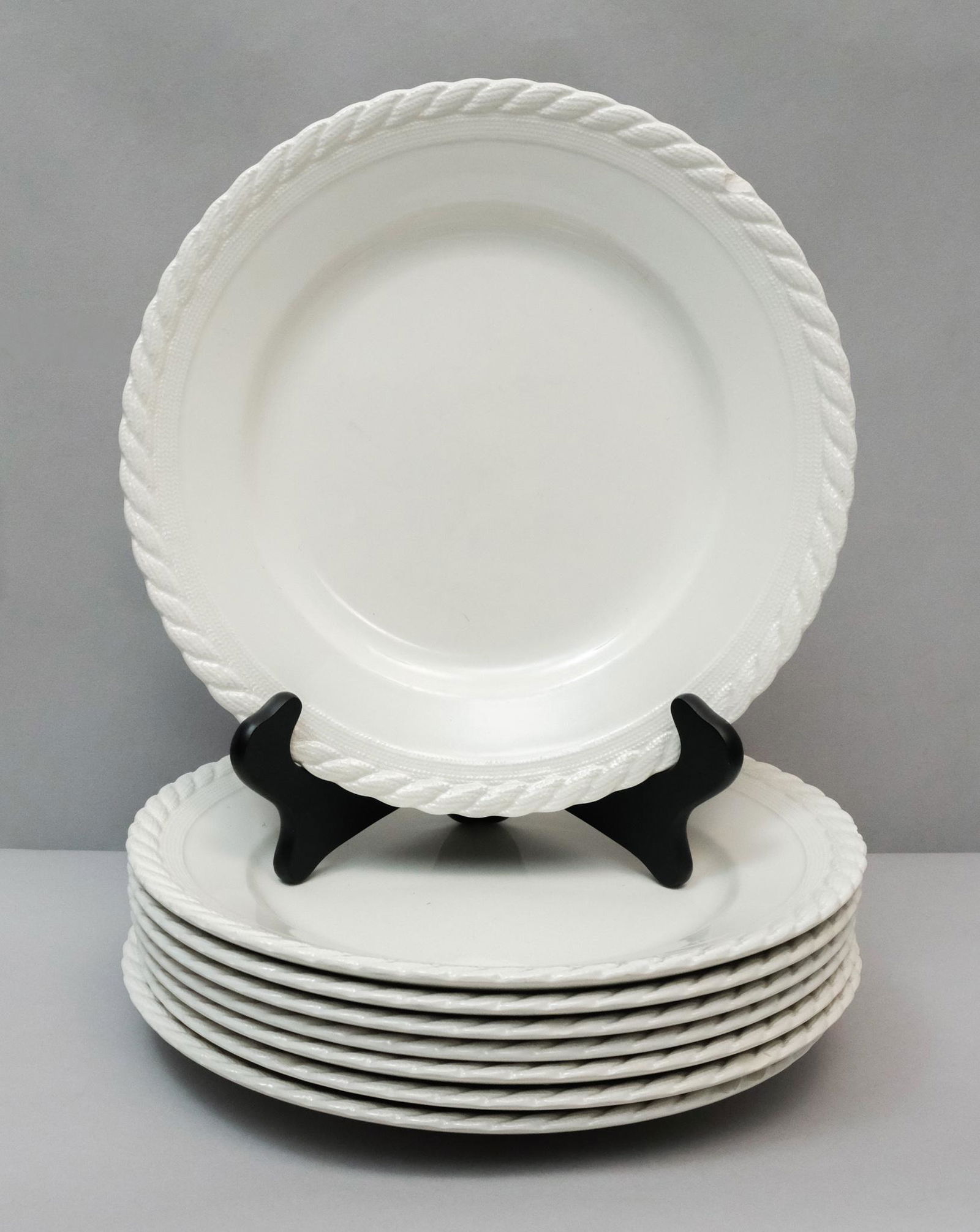 Wedgwood for Ralph Lauren Clearwater Dinner Plates: Set of 8 dinner plates in white with rope braid border. Marked as shown. 10 1/2".