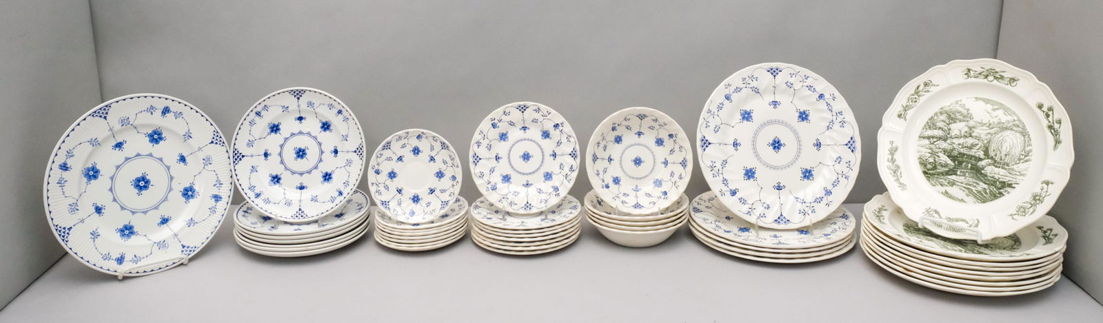 Lot of Mixed Porcelain Dishware (1 of 7)