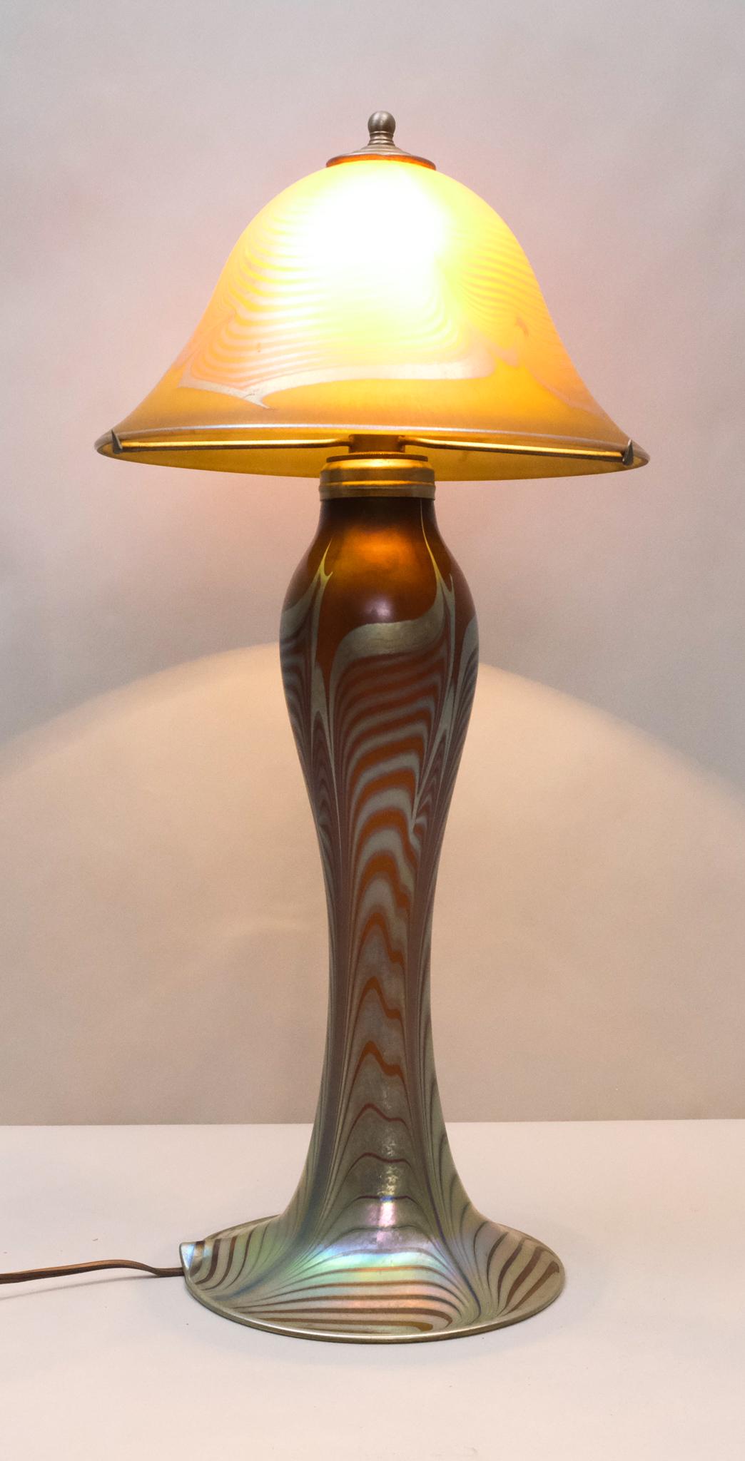 Correia Iridescent Pulled Feather Glass Lamp (1 of 12)