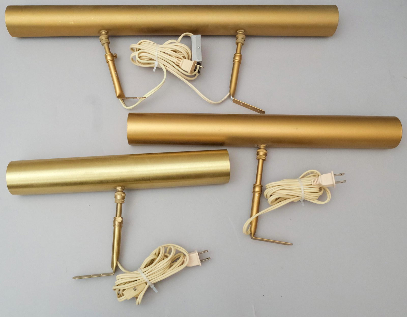 Group of 3 Frame Mounted Painting Lights (1 of 5)